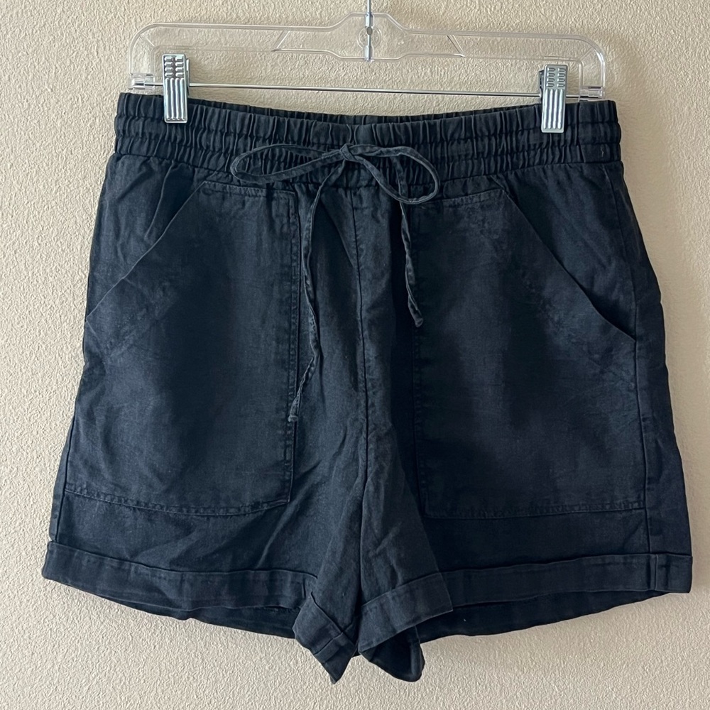 Women's Black Linen Shorts